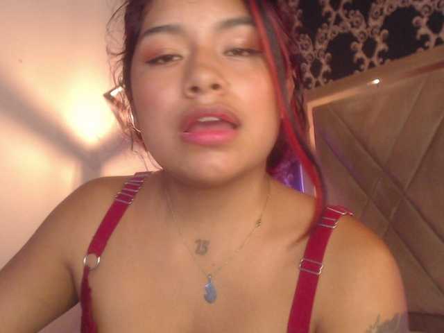 ChantalPetit live cam preview