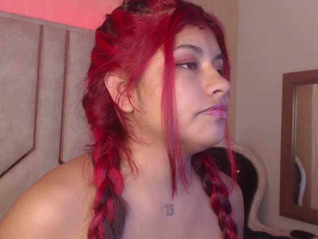 ChantalPetit live cam preview