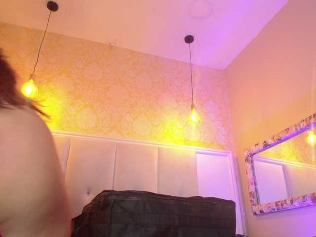 ChantalPetit's BongaCams show and profile