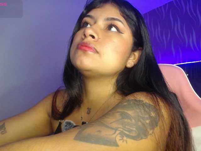 ChantalPetit live cam on UnifiedCams