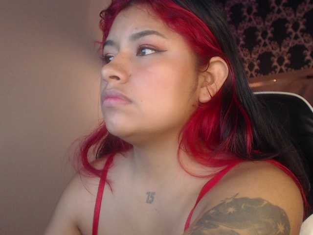 ChantalPetit live cam preview