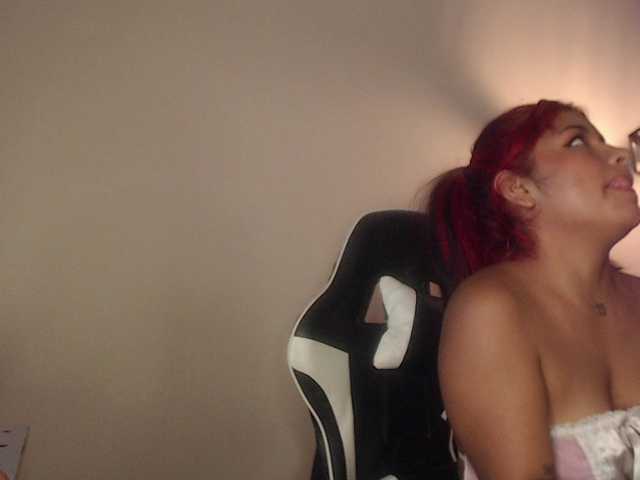 ChantalPetit, en directo ahora en BongaCams