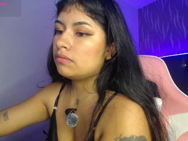 ChantalPetit live cam on UnifiedCams