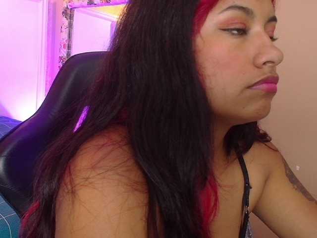 ChantalPetit live cam on BongaCams