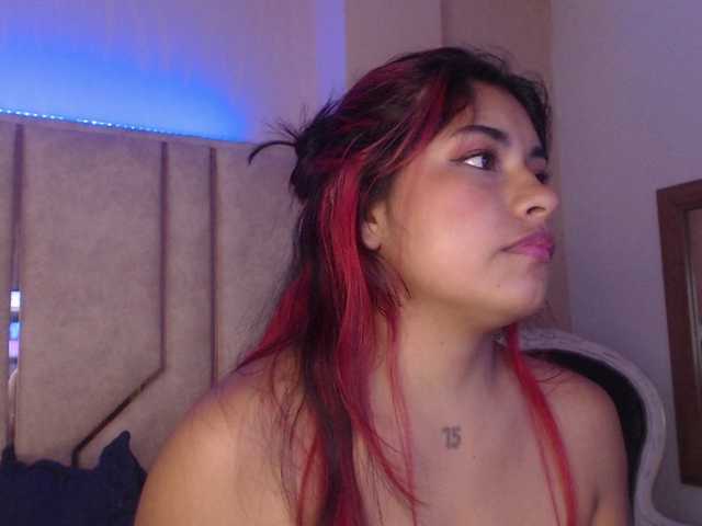 ChantalPetit live cam preview