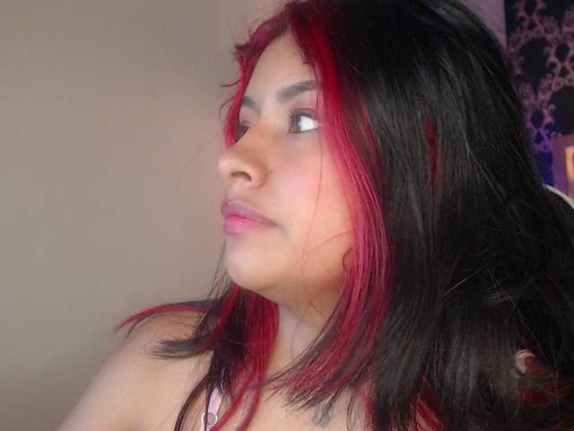 ChantalPetit, live now on BongaCams