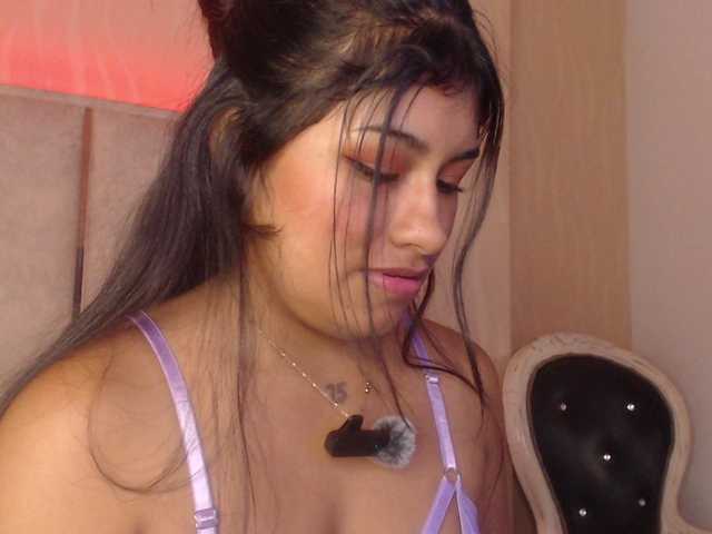 ChantalPetit live cam on BongaCams