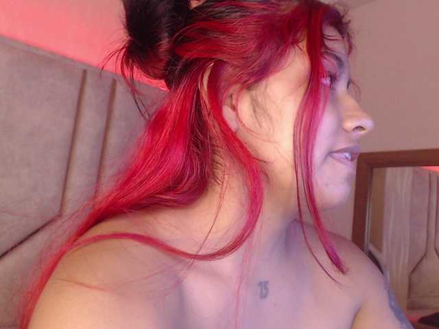 ChantalPetit, live now on BongaCams