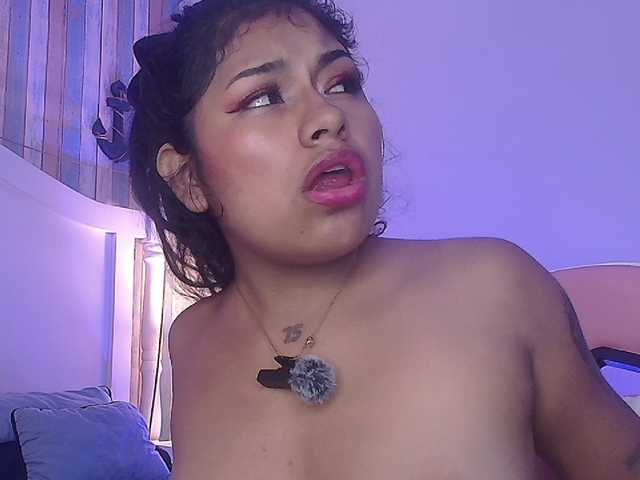 ChantalPetit live cam on BongaCams