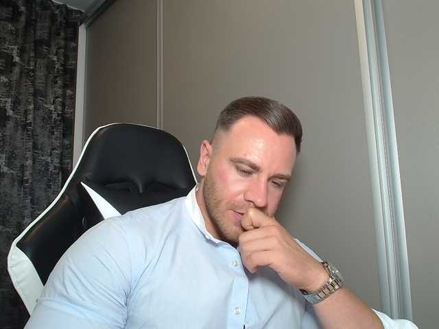Thori921 live webcam show