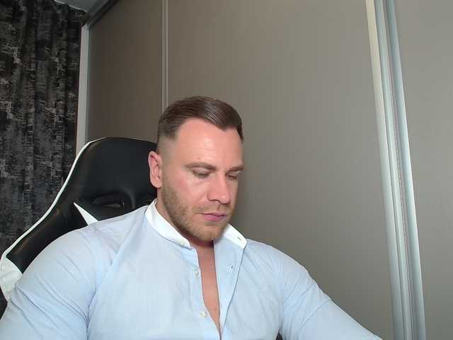 Thori921 live webcam show