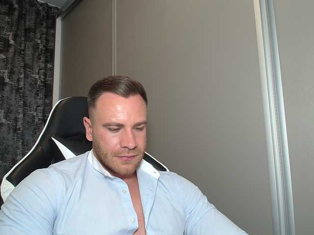 Thori921 live webcam show