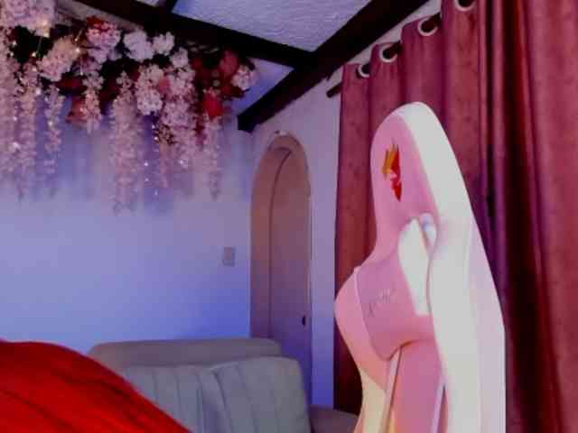 Mia-Bloom