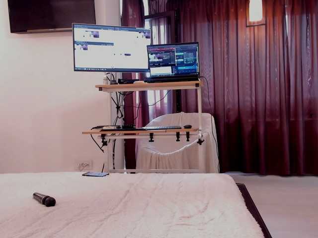 aryahunt live cam on BongaCams