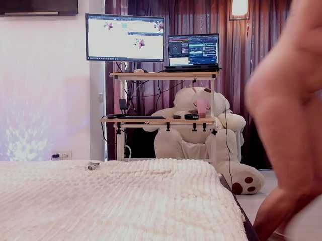 aryahunt live cam on BongaCams