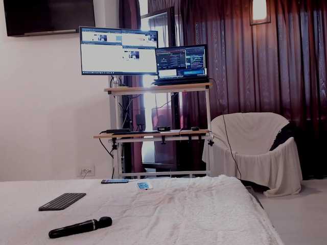 aryahunt live cam on BongaCams