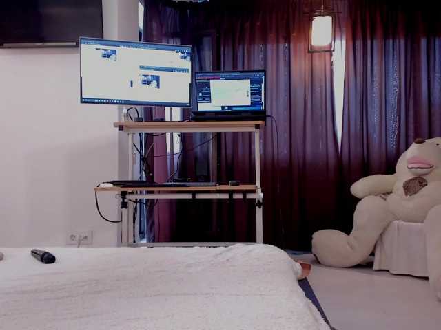 Aryahunt, 31 y/o - Live Cam on BongaCams