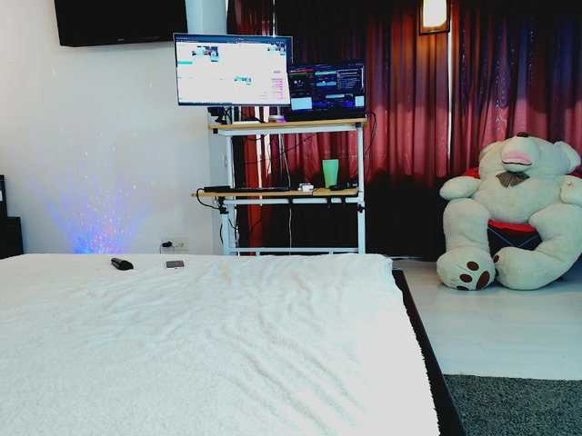 aryahunt live cam on BongaCams