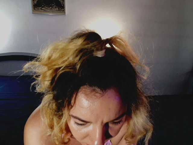 aryahunt live cam on BongaCams