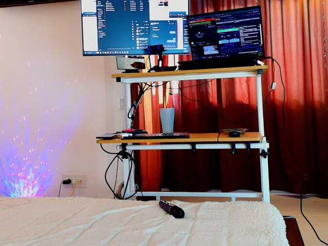 aryahunt live cam on BongaCams