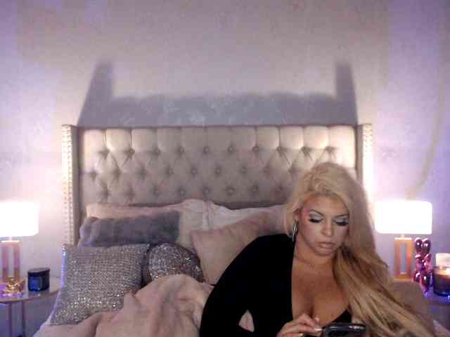 GwenTaylor webcam