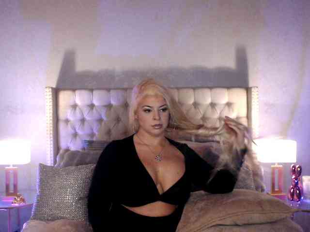 GwenTaylor webcam