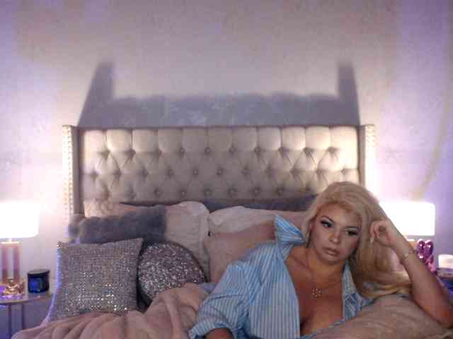 GwenTaylor webcam