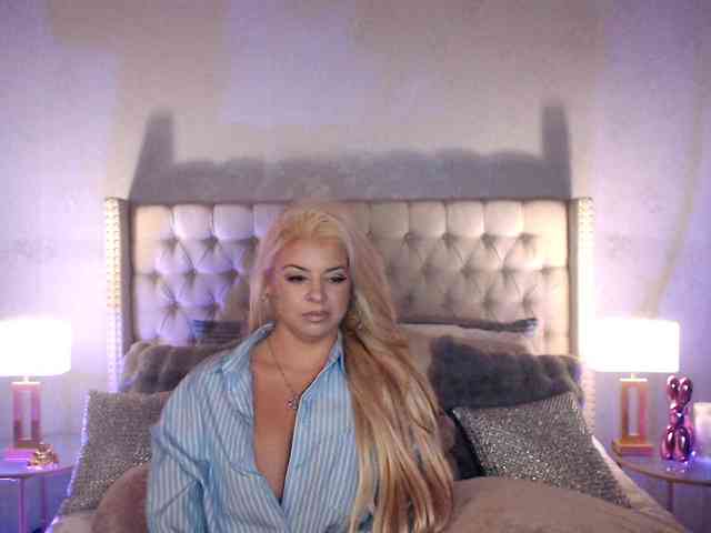 GwenTaylor webcam