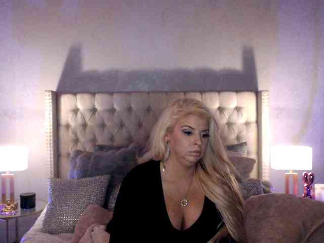 GwenTaylor webcam