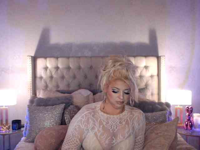 GwenTaylor webcam