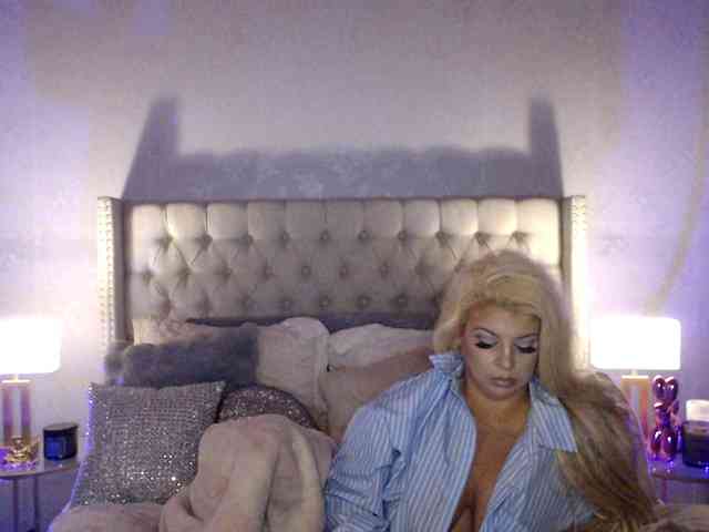 GwenTaylor webcam