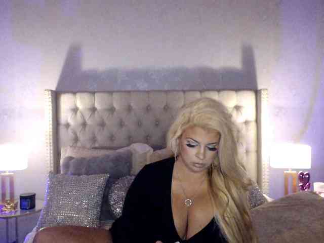 GwenTaylor webcam