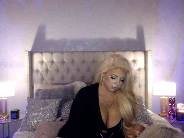 GwenTaylor webcam