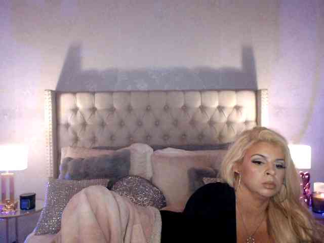 GwenTaylor webcam