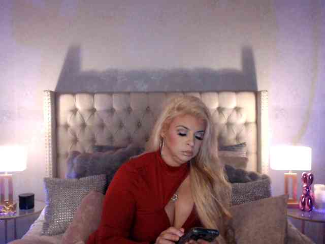 GwenTaylor webcam