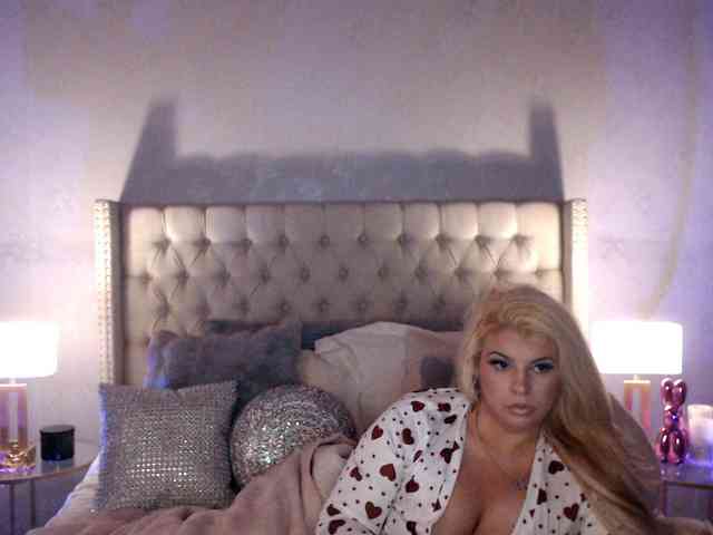 xtinastar Live Webcam on BongaCams