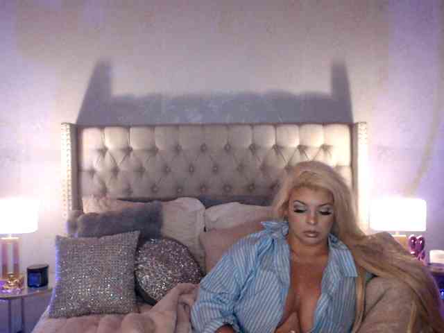 GwenTaylor webcam