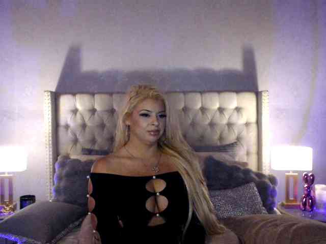 GwenTaylor webcam