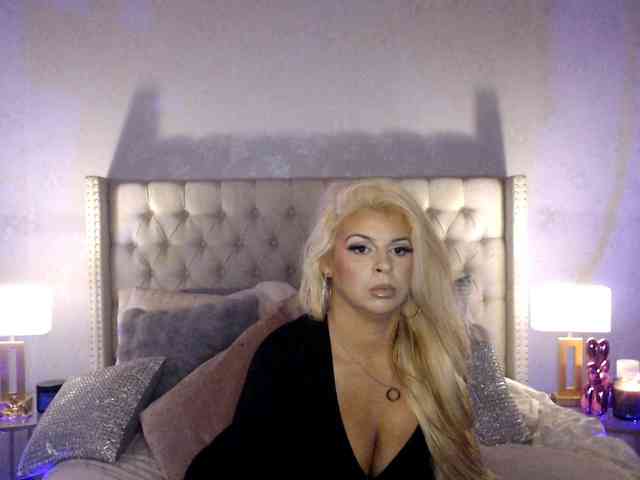 GwenTaylor webcam