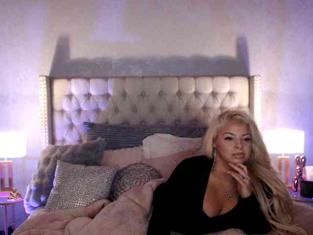GwenTaylor webcam