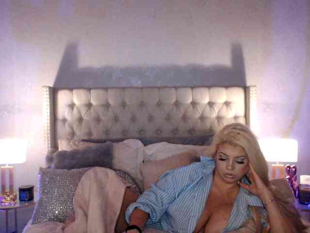 GwenTaylor webcam