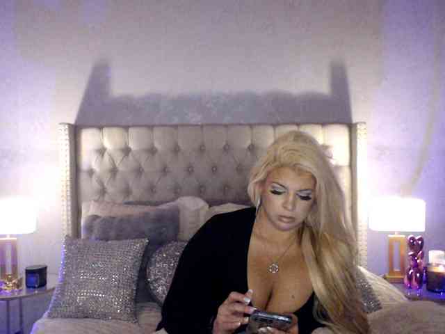 GwenTaylor webcam