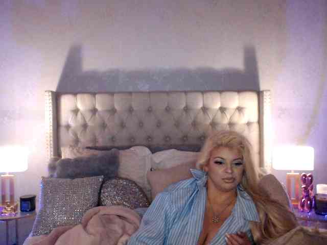 GwenTaylor webcam