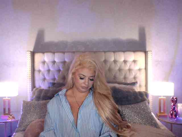 GwenTaylor webcam