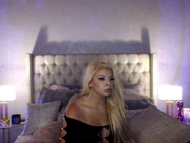 GwenTaylor webcam