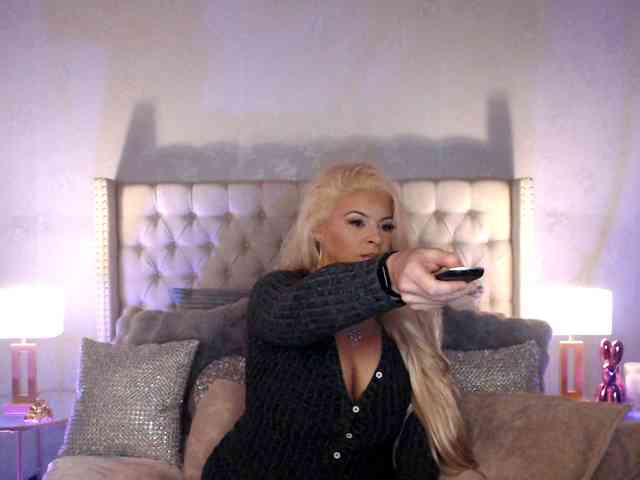 GwenTaylor webcam
