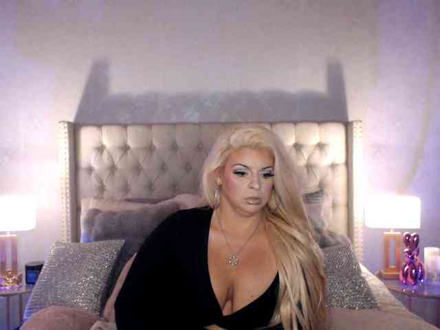 GwenTaylor webcam