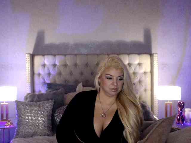 GwenTaylor webcam