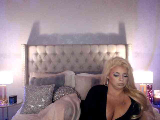 GwenTaylor webcam