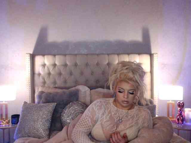 GwenTaylor webcam
